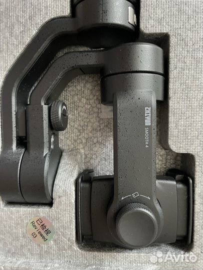Стабилизатор Zhiyun smooth 4