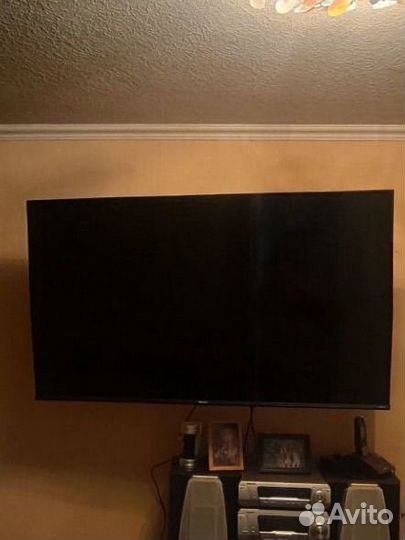 Телевизор Hisense 50 E7 HQ с битой матрицей