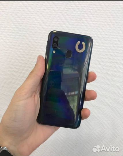 Samsung Galaxy A40, 4/64 ГБ