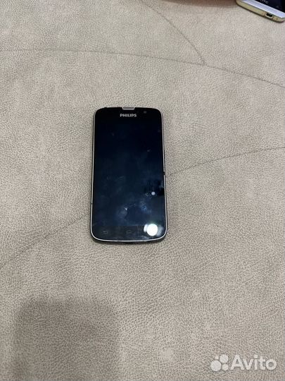 Телефон Philips xenium