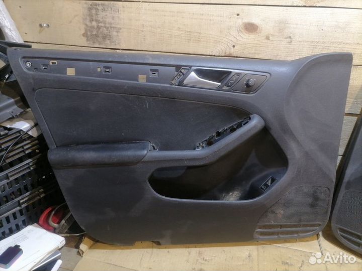 Дверные карты комплект Volkswagen Jetta 6 1.4Т сах