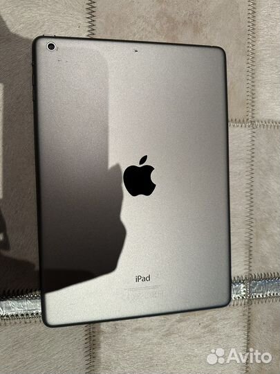 iPad air wifi 32 гб Space Gray