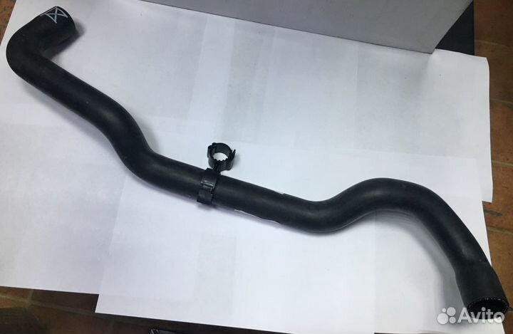 Шланг радиатора нижний Фольксваген Транспортер Т5