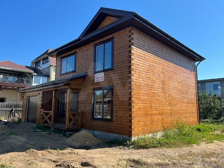 Коттедж 144 м² на участке 6 сот.