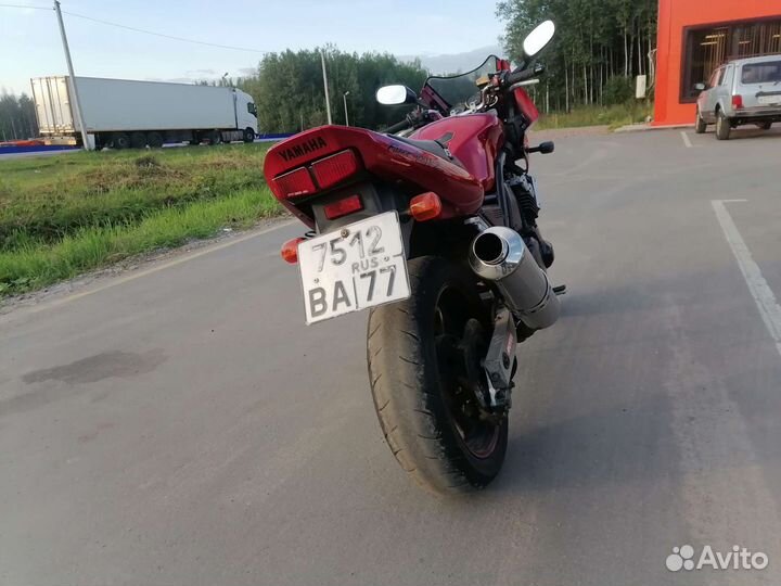 Yamaha FZ 400