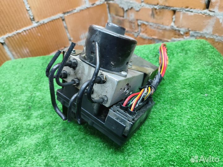 Блок ABS Volkswagen Touareg 7L