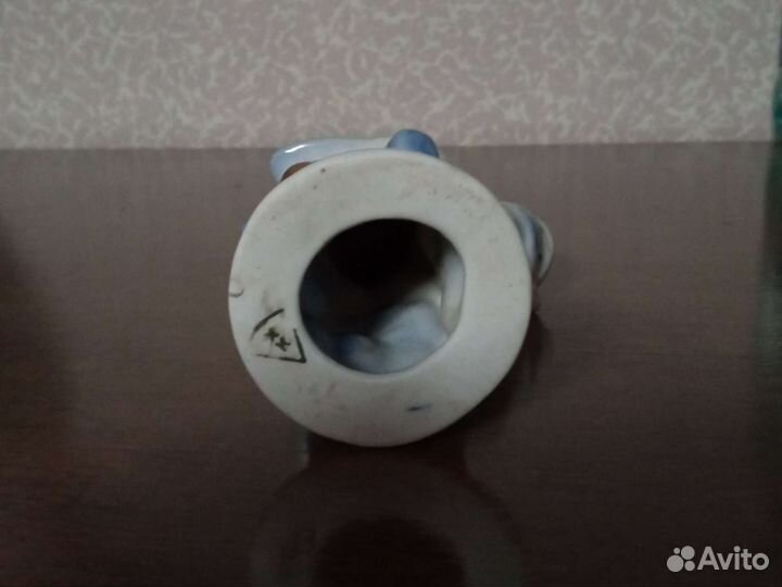 Статуэтка птицы