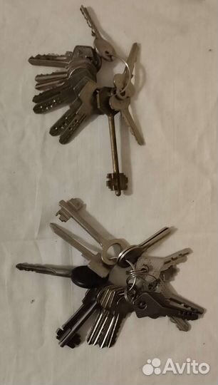 Замки разные и ключи