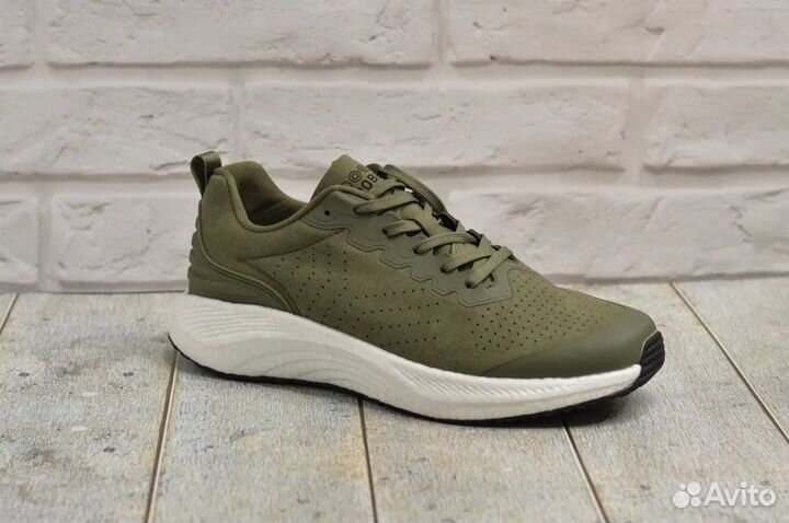 Кроссовки мужские