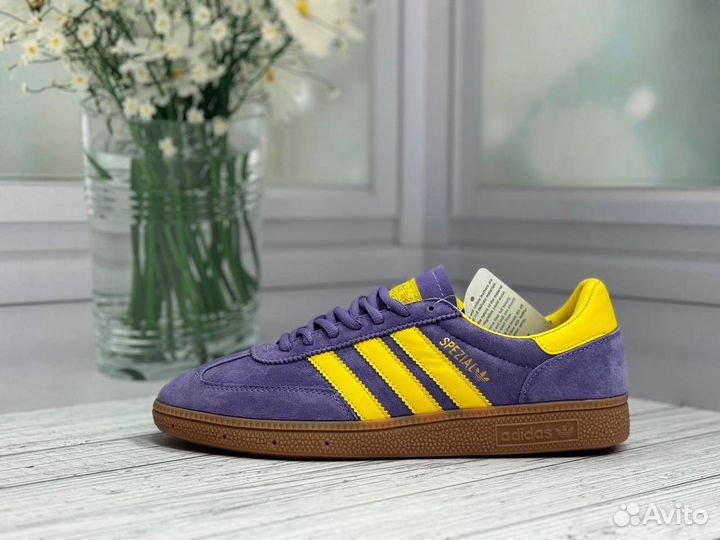 Кроссовки adidas spezial