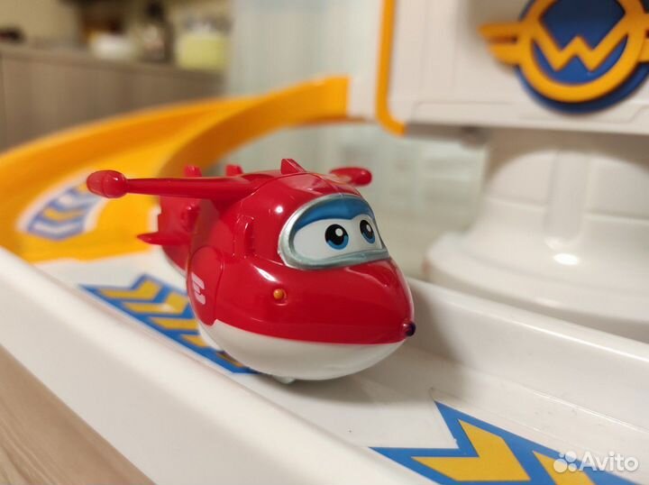 Супер крылья База и самолетик Джет