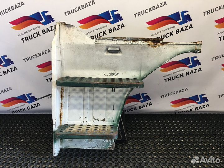 Корпус подножки левый Scania 3-series