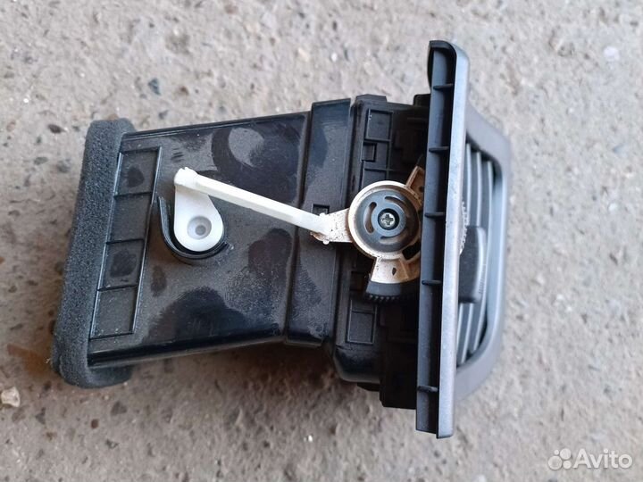 Дефлектор воздушный правый kia rio 2