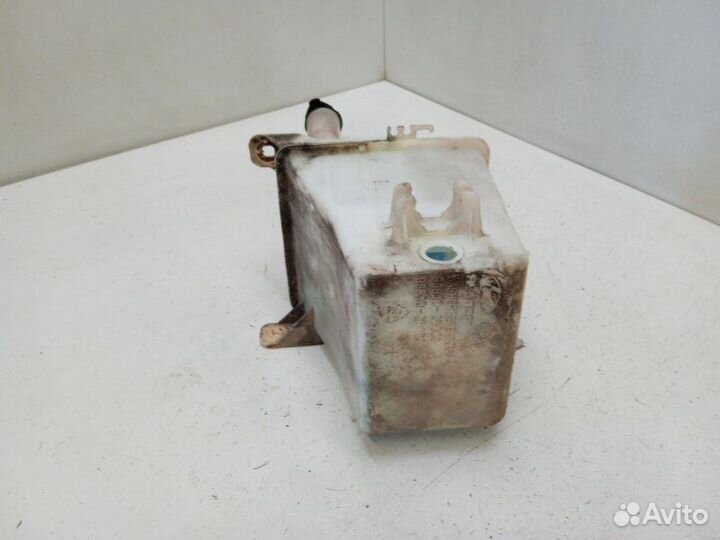 Бачок омывателя лобового стекла Hyundai Santa Fe 1