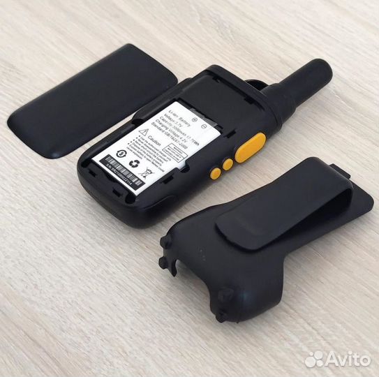 Рация с наушником, радиостанция с гарнитурой