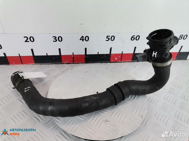 Патрубок радиатора Volkswagen Phaeton 2003