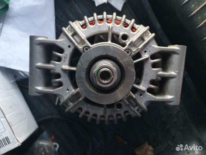 Генератор Caterpillar Bosch 14v 240A