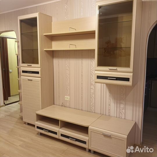 Стенка в гостиную