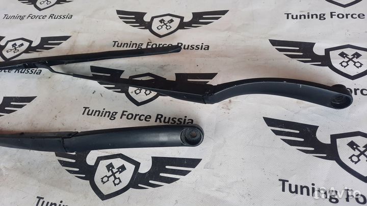 Поводок стеклоочистителя правый левый KIA K900