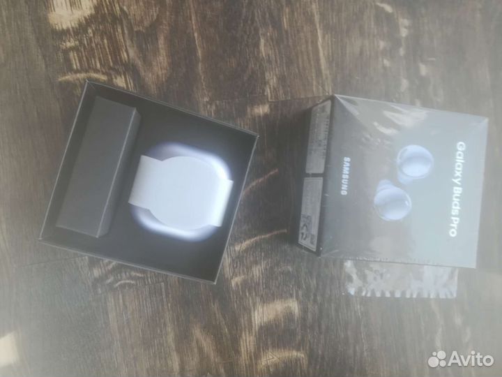 Беспроводные наушники Samsung buds pro фиол