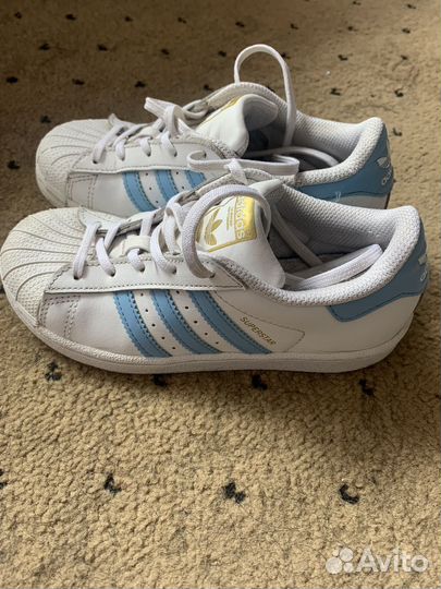 Кроссовки adidas