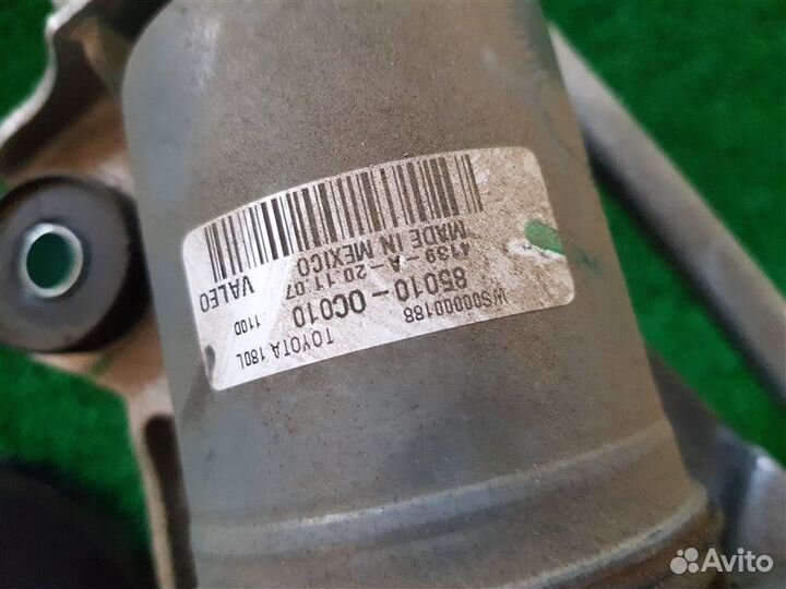 Трапеция дворников Toyota Sequoia