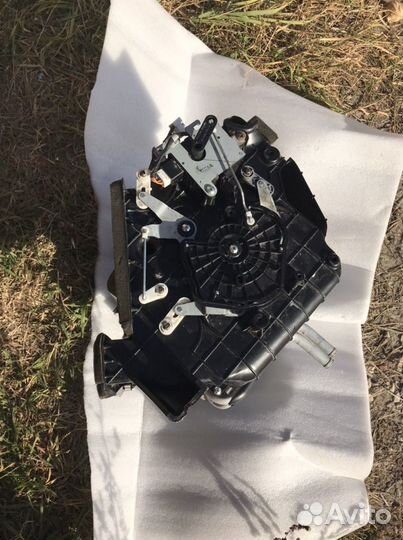 Продам б/у печку от Kia spectra в хорошем состояни