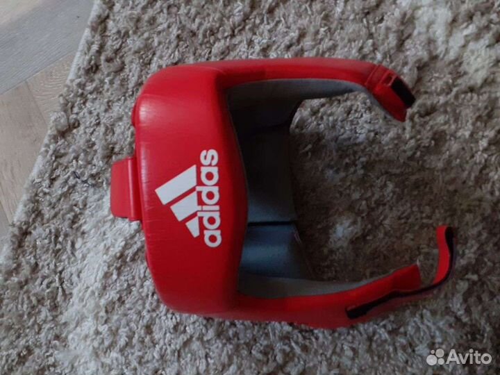 Боксерский шлем adidas