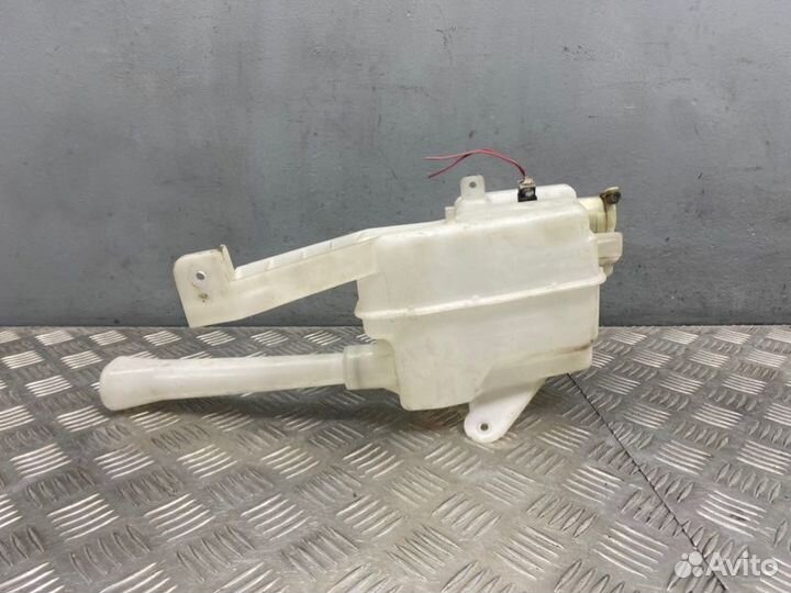 Бачок омывателя Nissan Teana J31