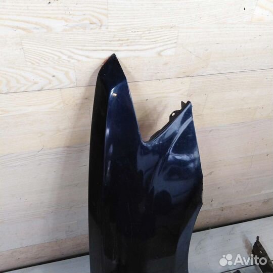 Крыло переднее правое Mitsubishi Space Wagon III р