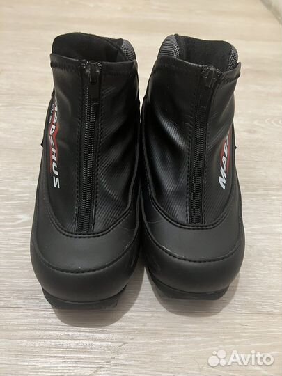 Лыжные ботинки 32 размер