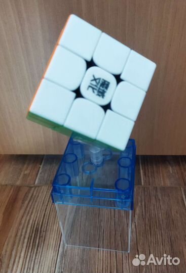 Кубик-рубика 3х3 MoYu Weilong WR M Maglev