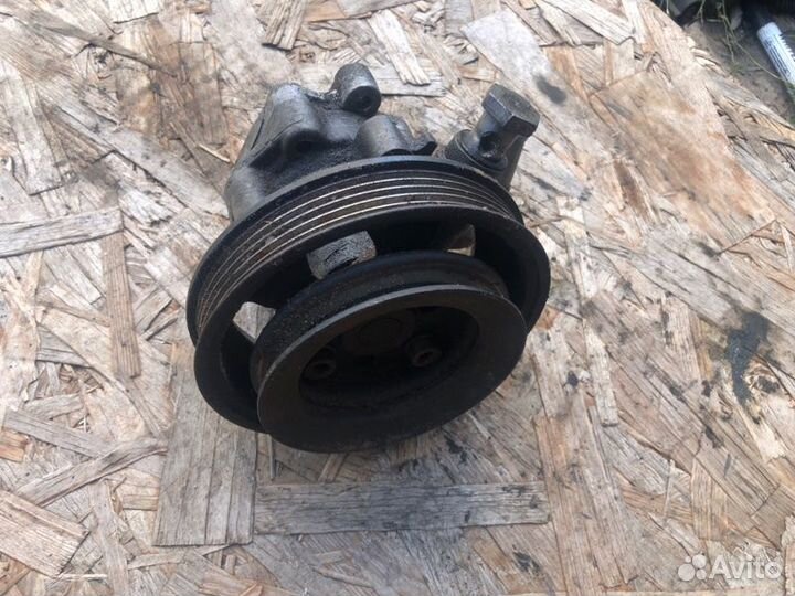 Насос гидроусилителя руля Volkswagen Passat APU