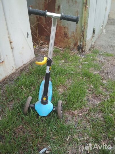 Продам детские велосипеды и самокат