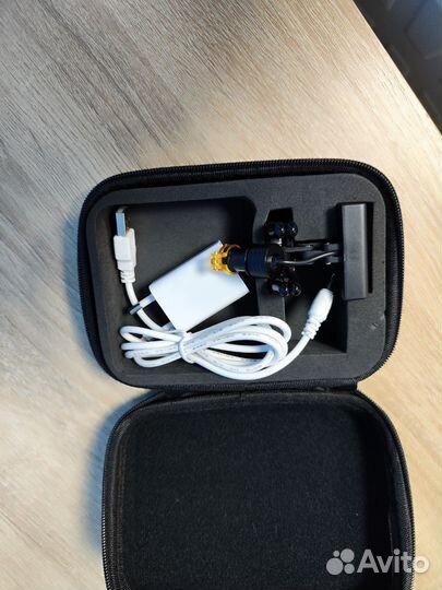 Беспроводной свет к бинокулярам