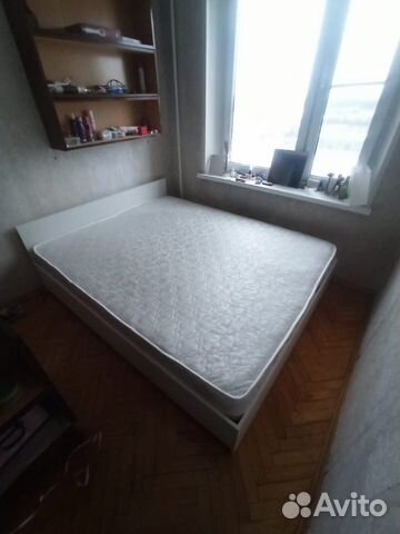 Кровать с матрасом