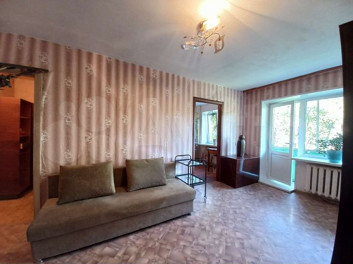 2-к. квартира, 46 м², 4/4 эт.