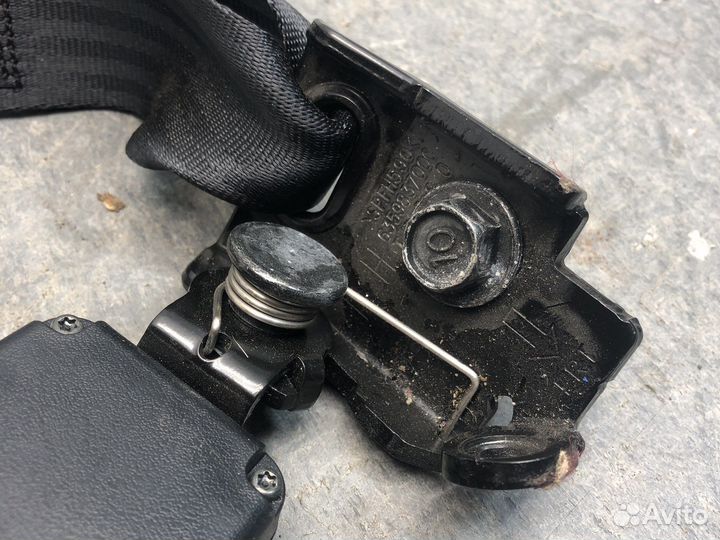 Зад лев защелки ремня Stinger