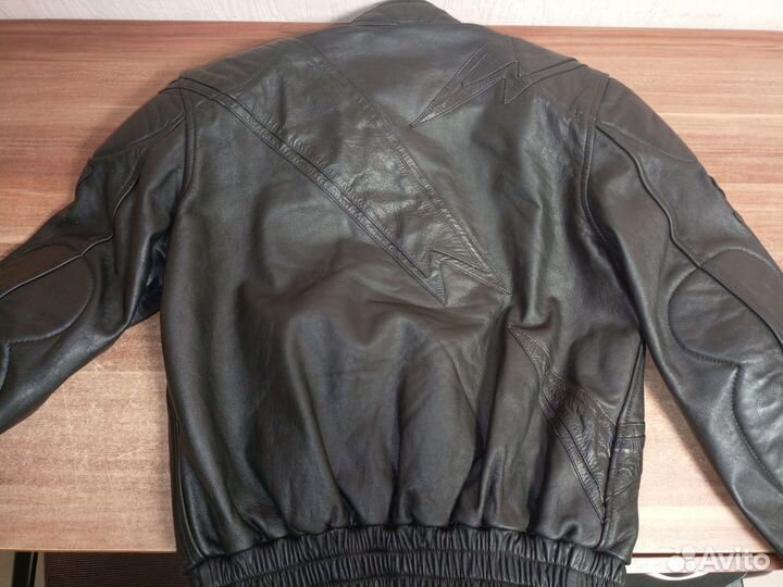 Мотокуртка кожаная мужская