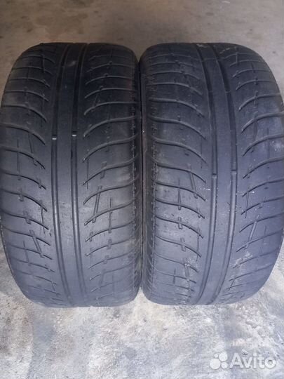 Pirelli P7000 235/45 R17 94W