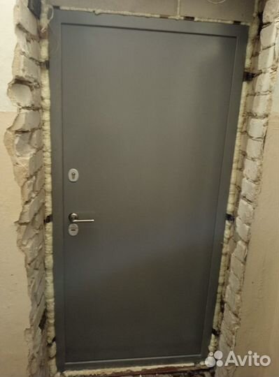 Входная дверь