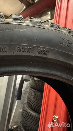 Pirelli Scorpion Ice Zero 2 285/40 R21 109H