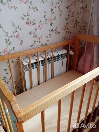 Детская кроватка