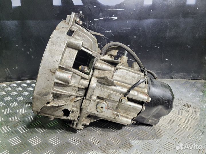 МКПП на запчатси от Лада Ларгус