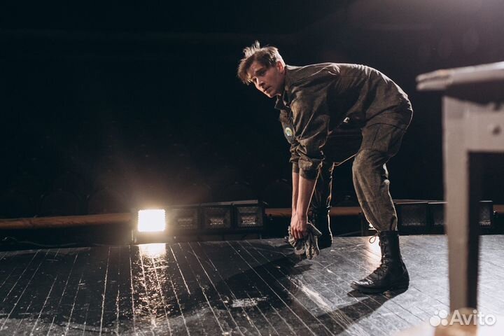 Педагог по актерскому мастерству