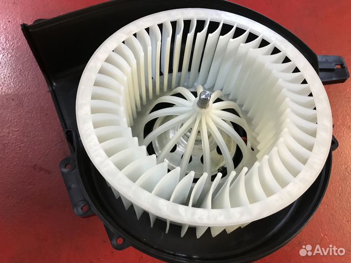 Моторчик печки VW Polo Sedan 5