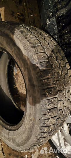 Yokohama Ice Guard Stud IG55 215/65 R16 98Q