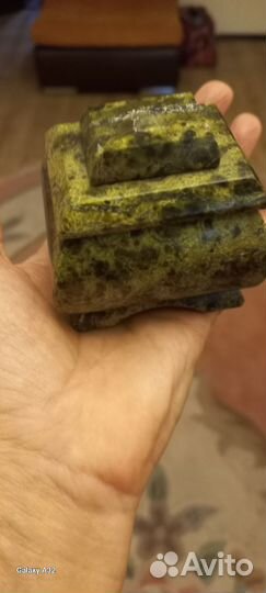 Шкатулка из малахита