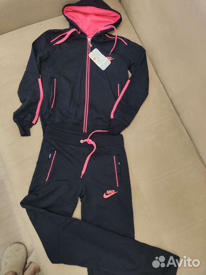 Спортивный костюм nike новый 42 размер