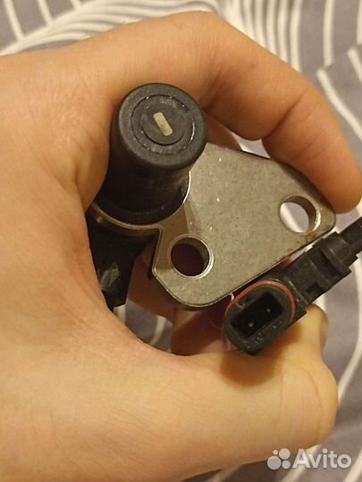 Датчик ABS передний L Mercedes w202